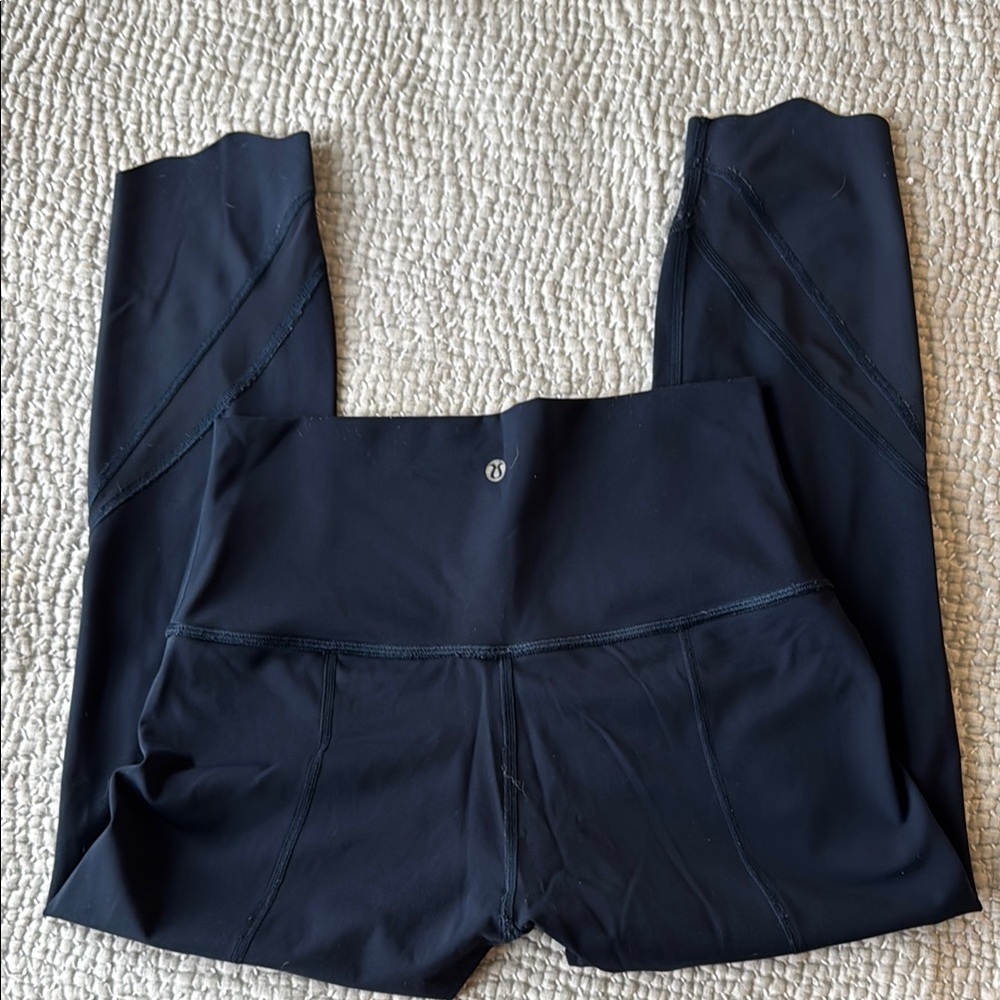 Lululemon Navy Cropped Leggings